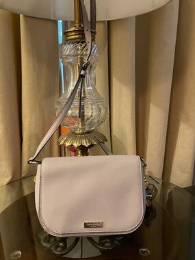 Kate Spade please check all picture of condition